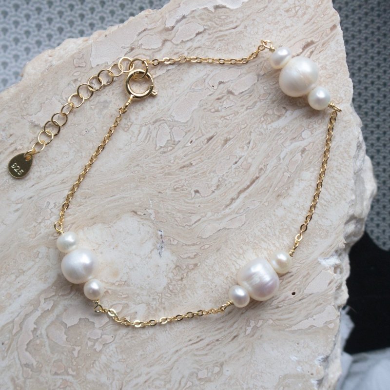 The Pearl Trio Bracelet